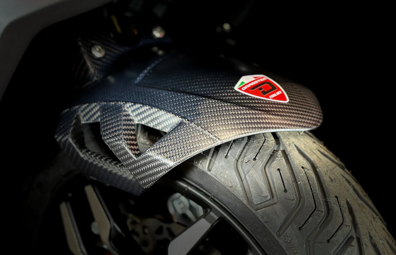 Italjet Dragster 250 Carbon Front Mudguard